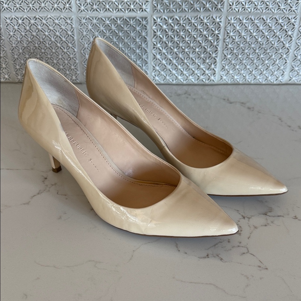 Banana Republic Elegant Nude Cream Women's Pumps Heels